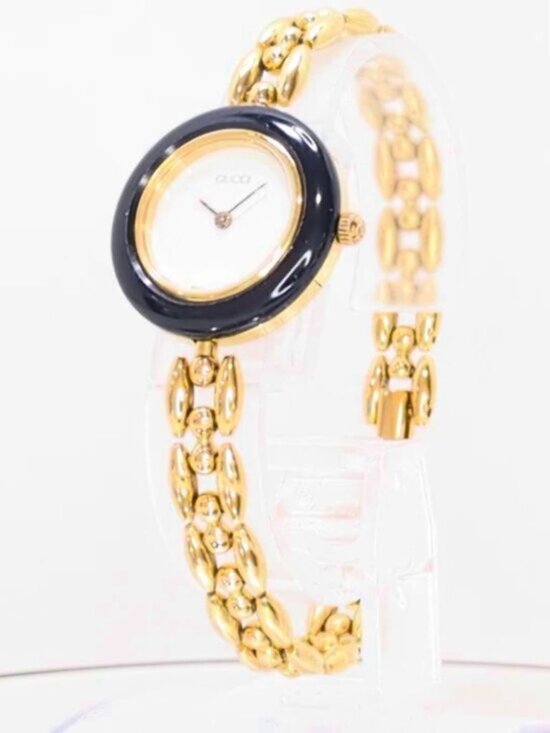 Authentic Vintage Gucci Gold Tone Bracelet Watch Enamel Bezel Women’s Swiss Made main image 15